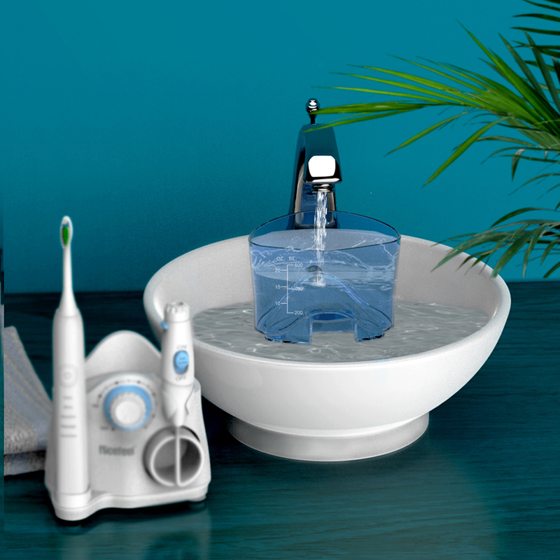 Carro armato dentario dell'ABS dell'OEM di bianco della famiglia 600ml di Sonic Toothbrush Water Flosser For dei prodotti